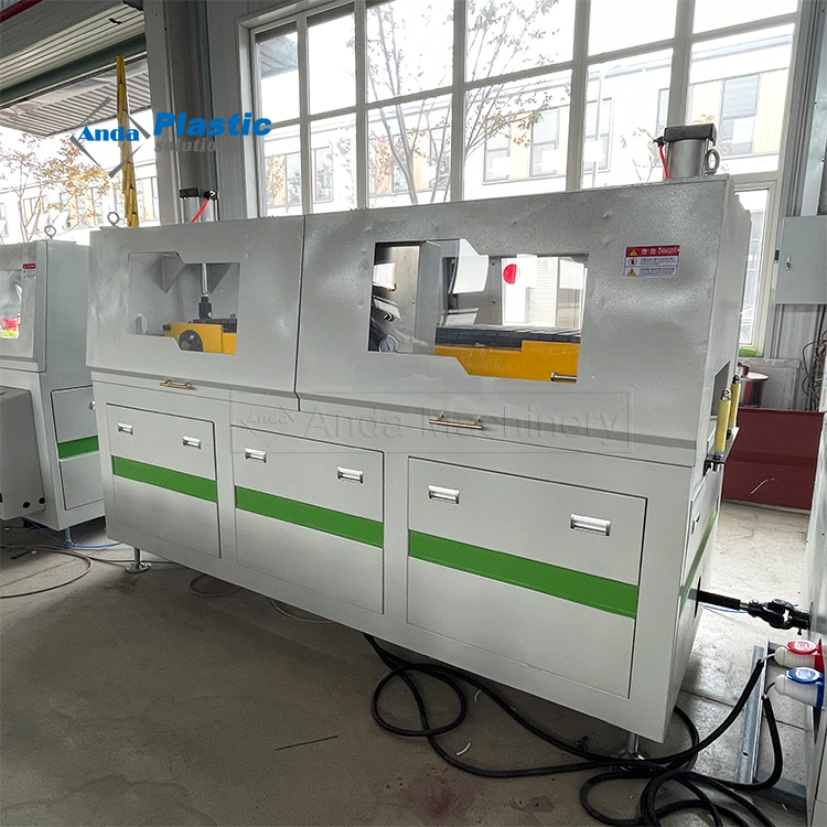 Kecepatan Tinggi 65/138 Kerucut Kembar Sekrup Panel Dinding Plafon PVC Membuat Garis Mesin Manufaktur Extruder